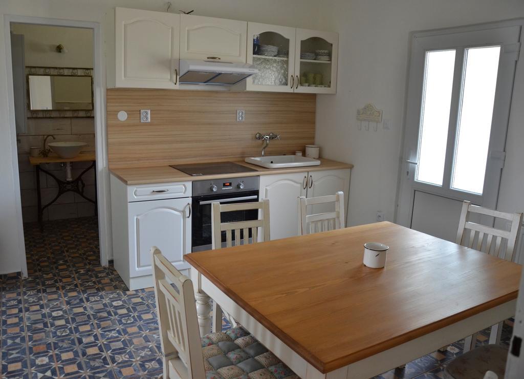 Ubytovani U Lomu Mikulov Luaran gambar
